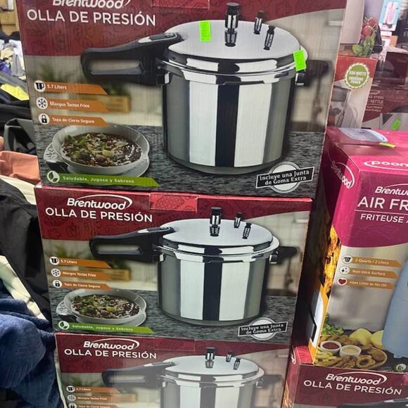 Brentwood Pressure Cooker, 7.5 Quart, Aluminum - Picture 1 of 6